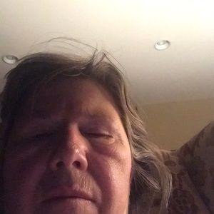 Meet your Posher, Roxanna